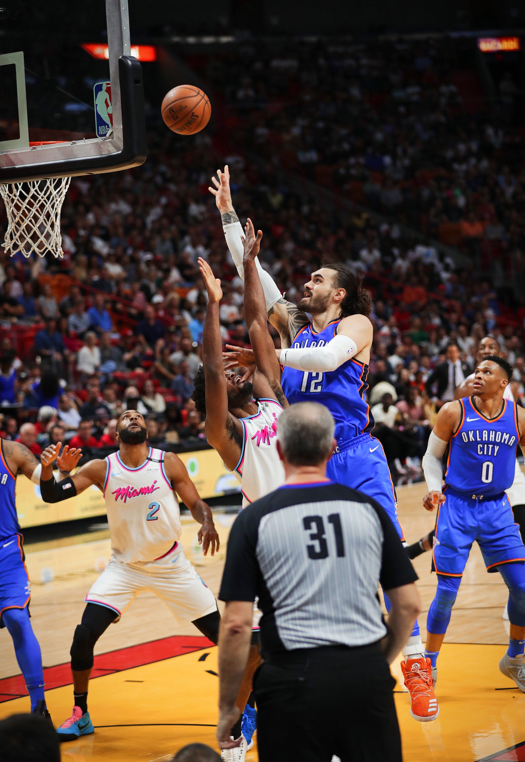 广州恒大千钧一发，惊险逆转击败对手的简单介绍