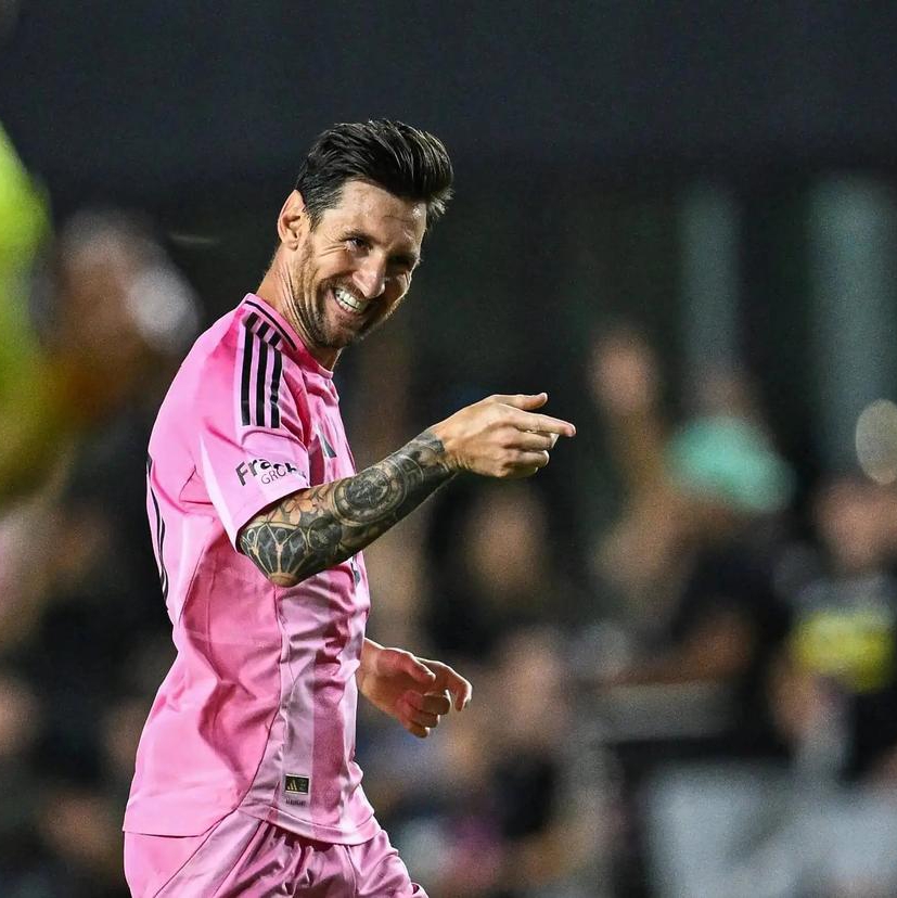 包含梅西梦幻帽子戏法，巴萨大胜对手的词条